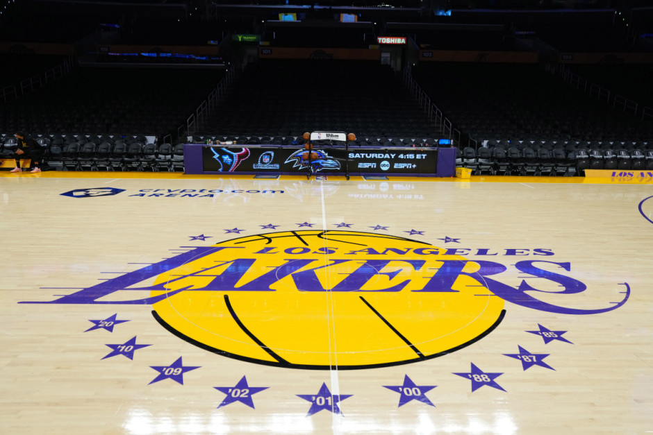 NBA选秀交易：湖人用55号签和部分现金换取公牛45号签