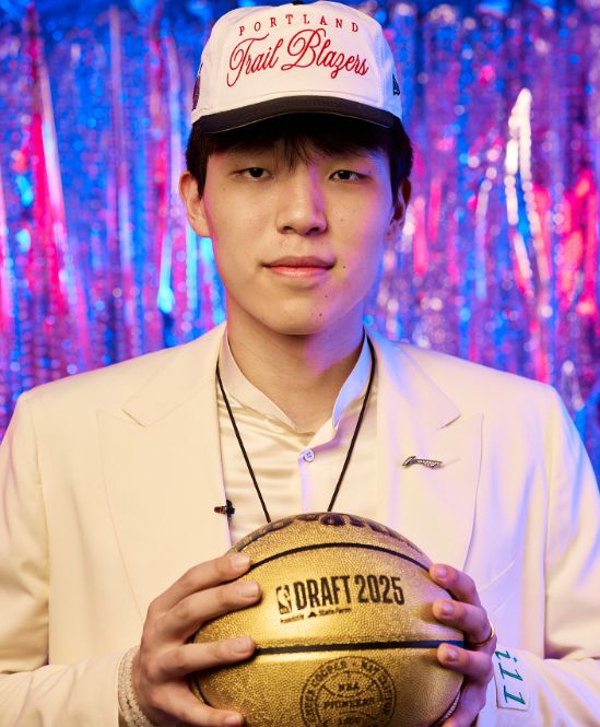 中锋大年！今年首轮7位中锋创22年最多 杨瀚森“跳选”成惊喜