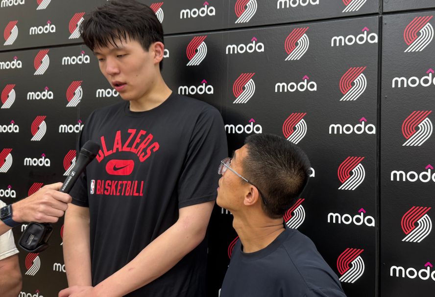 杨瀚森夏联首训获好评！教练称赞成熟学东西很快 队友感慨太会传球