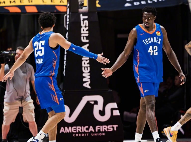 NBA夏联战报：新科探花伤停76人负雷霆吞2连败 湖人旧将17分