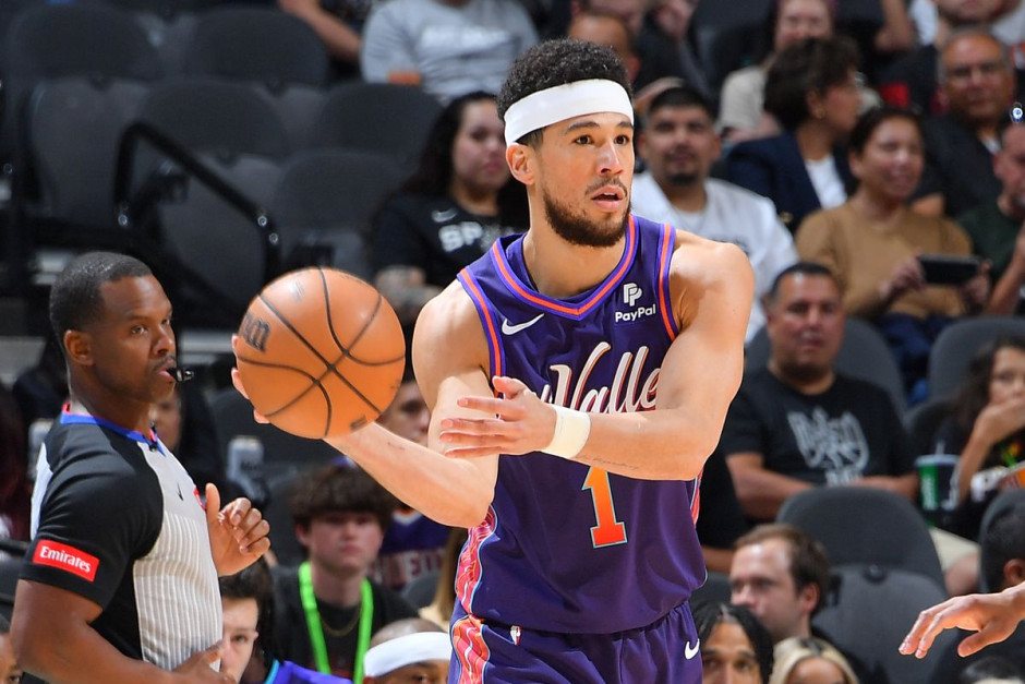 美记：布克与太阳达成了2年1.45亿的顶薪提前续约，NBA历史最高提前续约合同