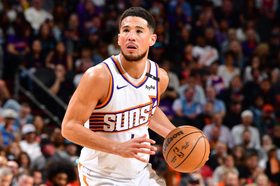布克刷新了NBA提前续约的历史最高平均年薪纪录，达到7250万美元！
