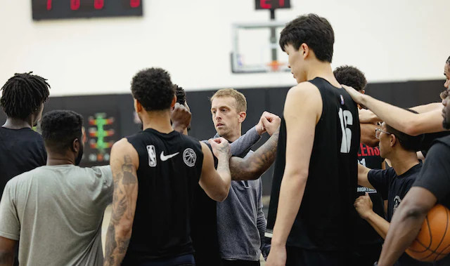 杨瀚森谈NBA与CBA区别：NBA这边的训练时间比国内短，但强度更高