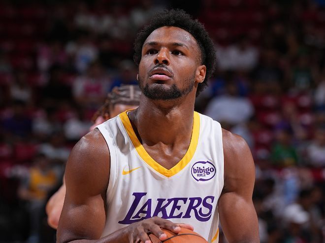 给詹姆斯长脸了！NBA夏联战报：布朗尼17+5+5夏联最佳战 致命失误也无碍爆发