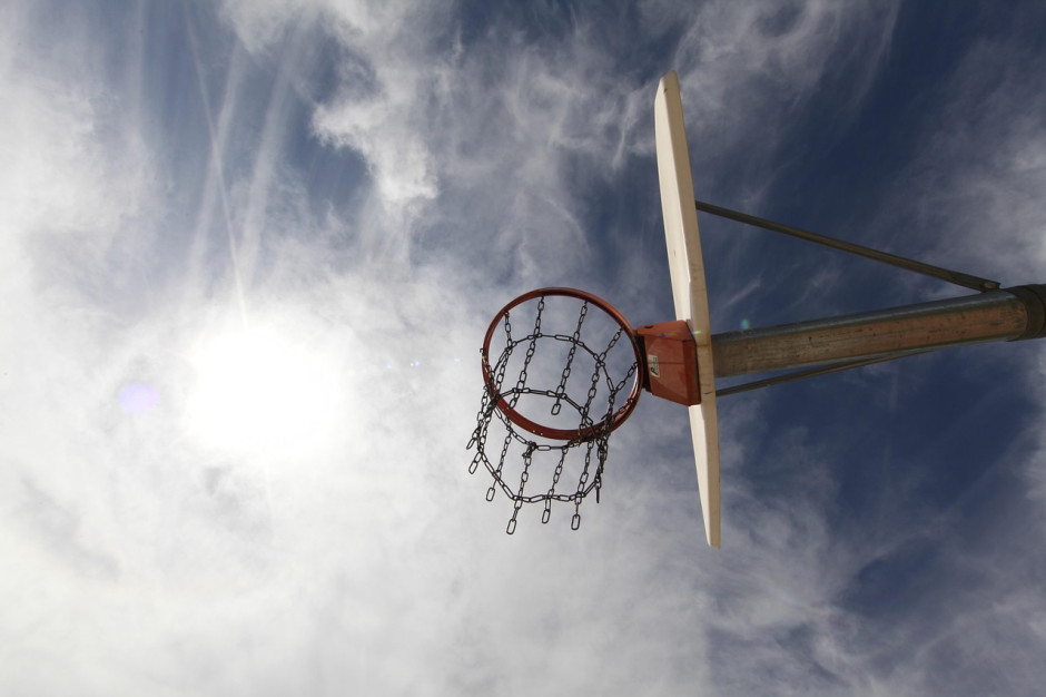  FIBA官方宣布2025年男篮亚洲杯的首期实力榜：中国男篮排名第四