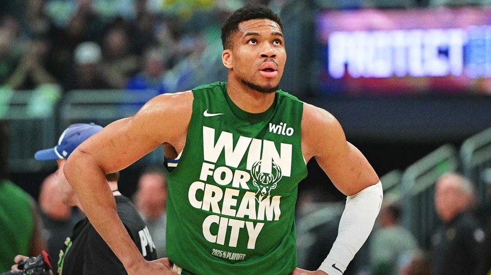 密尔沃基雄鹿队