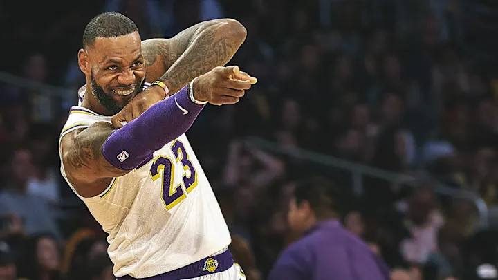 NBA官方：詹姆斯将开启自己的第23个赛季，成为NBA历史上征战赛季最多的球员