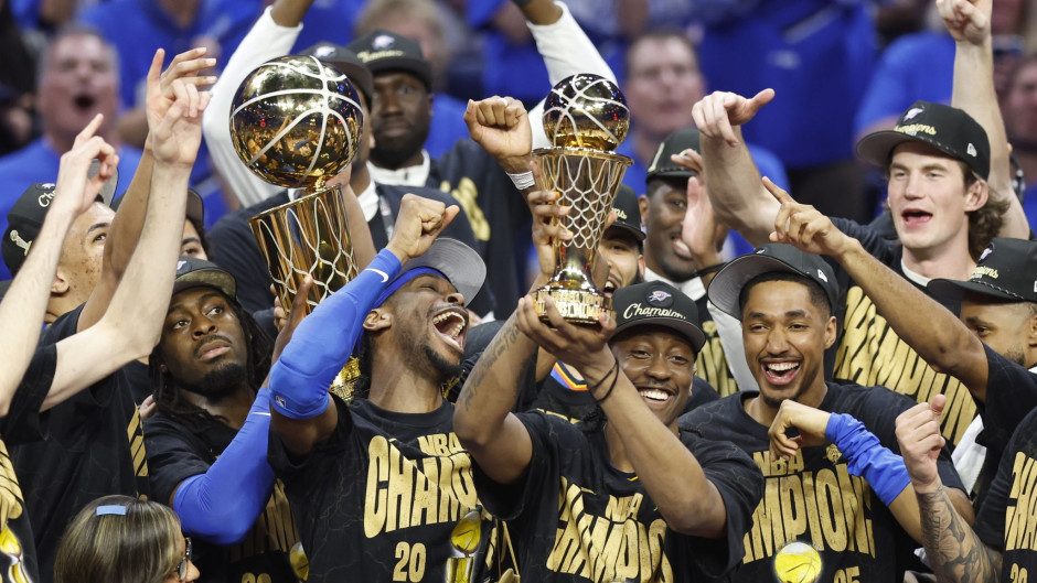 ESPN记者：雷霆已然成为全联盟众矢之的，其他球队会倾尽全力试图将雷霆拉下马