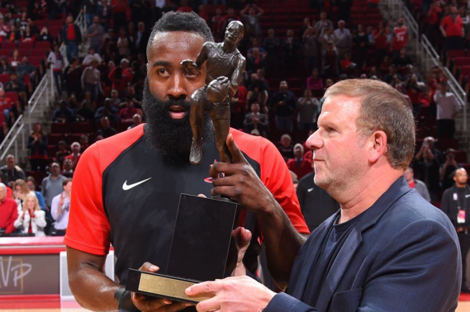 美国球星能否重夺MVP？官网列五大候选人名单 上一位已是18年哈登