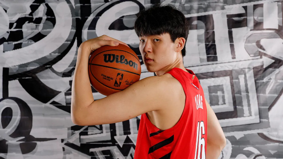 美记：杨瀚森可能在NBA揭幕战中替补登场，他或许能有15到18分钟的场均出场时间