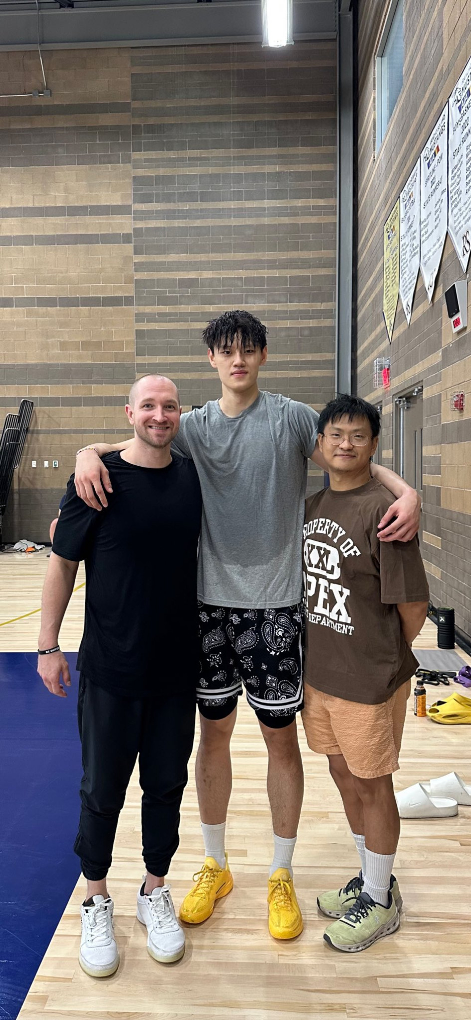 曾凡博追梦之旅再启程！能否拿到NBA的正式合同呢？