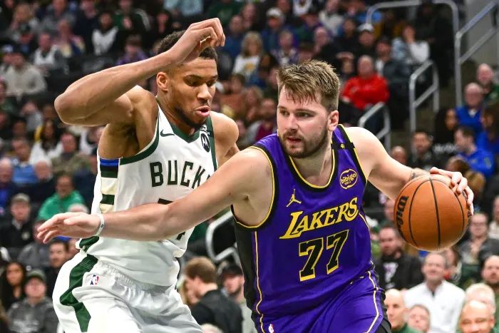 26岁NBA生涯对比：东契奇PK字母哥谁更出色？数据荣誉揭晓答案