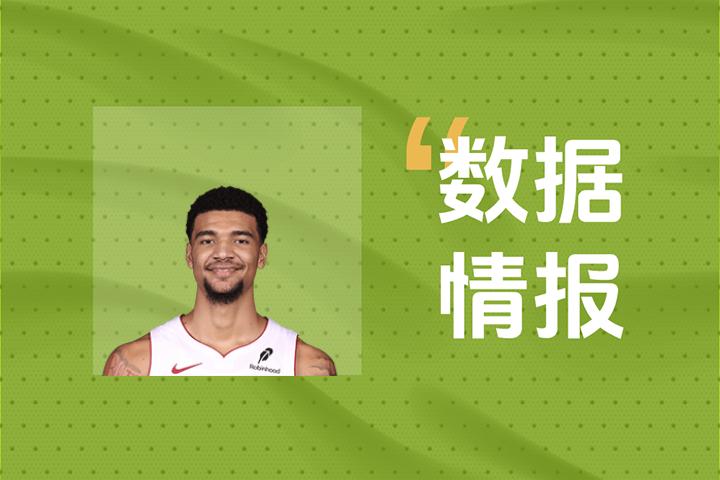 状态不俗！韦尔半场8中5砍下14分7板，球队处于落后中