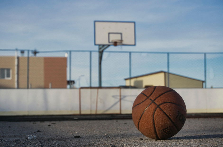 广州龙狮球员管子煜出战三场NBA季前赛，场均21分钟仅能得到4.7分1.7板