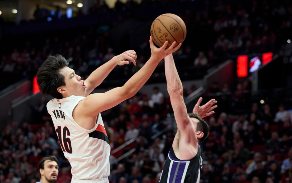 nba直播在线观看高清直播:常规赛开拓者vs湖人(10.28)艾顿直面杨瀚森与克林根双塔挑战 nba直播在线观看高清直播:常规赛开拓者vs湖人(10.28)艾顿直面杨瀚森与克林根双塔挑战