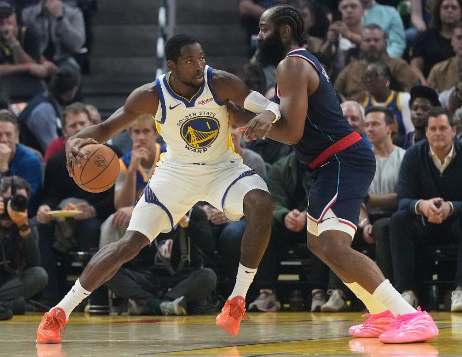 上半场20分下半场0分!哈登突然断电快船立马崩盘 36岁老将又背锅? 上半场20分下半场0分!哈登突然断电快船立马崩盘 36岁老将又背锅?