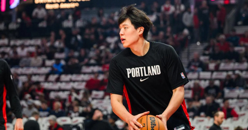 爵士球员李凯尔：杨瀚森应该在23年和我们一起参加世界杯，只是那时他太年轻了