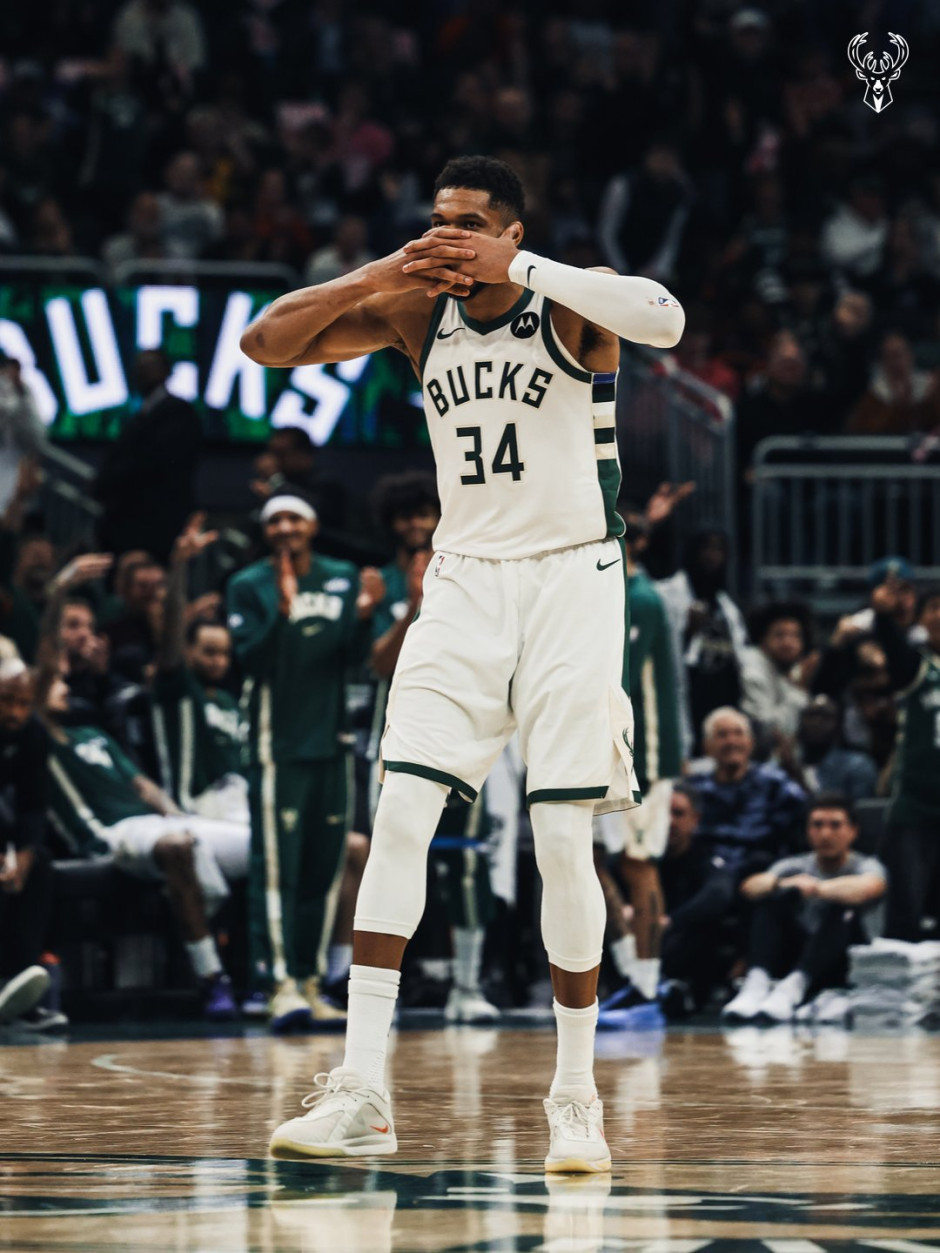 NBA常规赛-勇士vs雄鹿首发名单预测（10月31日）字母哥预计带伤出战