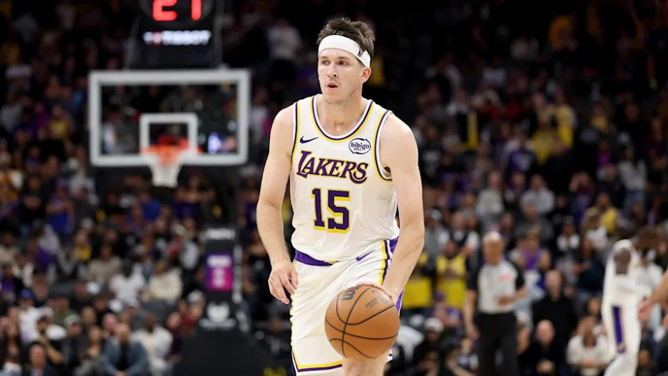 里夫斯职业生涯首次完成压哨绝杀!第三次在比赛剩余2秒内命中制胜球 里夫斯职业生涯首次完成压哨绝杀!第三次在比赛剩余2秒内命中制胜球