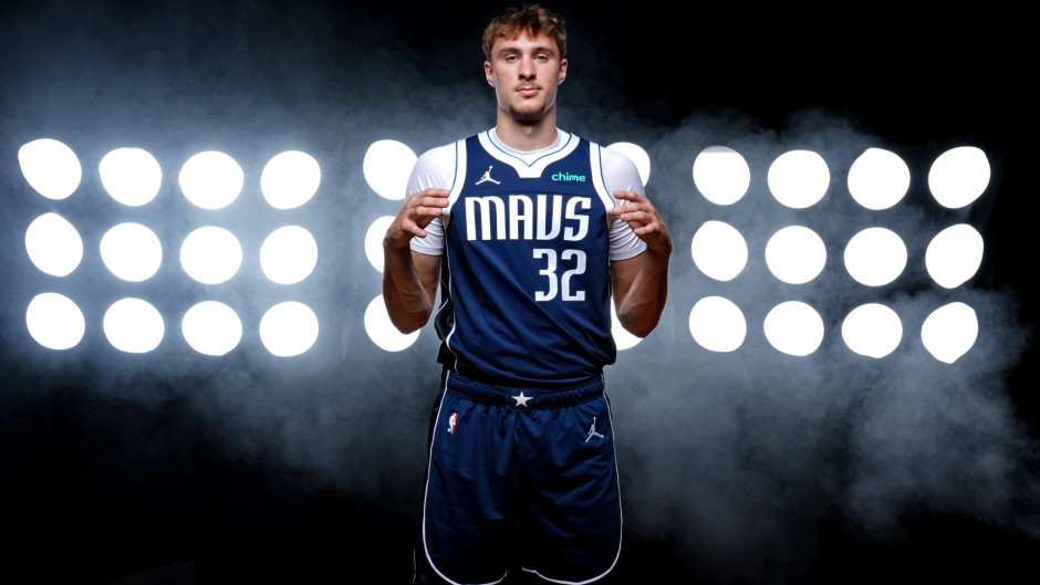 弗拉格本赛季第2次收获两双!成为NBA引入三分线以来多次拿到两双的最年轻球员 弗拉格本赛季第2次收获两双!成为NBA引入三分线以来多次拿到两双的最年轻球员