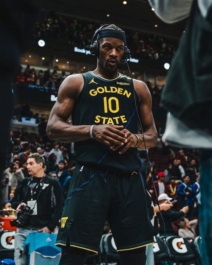 勇士玩了10年“伊戈达拉战术”!从一哥到杜兰特 如今当代乔丹成风向标 勇士玩了10年“伊戈达拉战术”!从一哥到杜兰特 如今当代乔丹成风向标