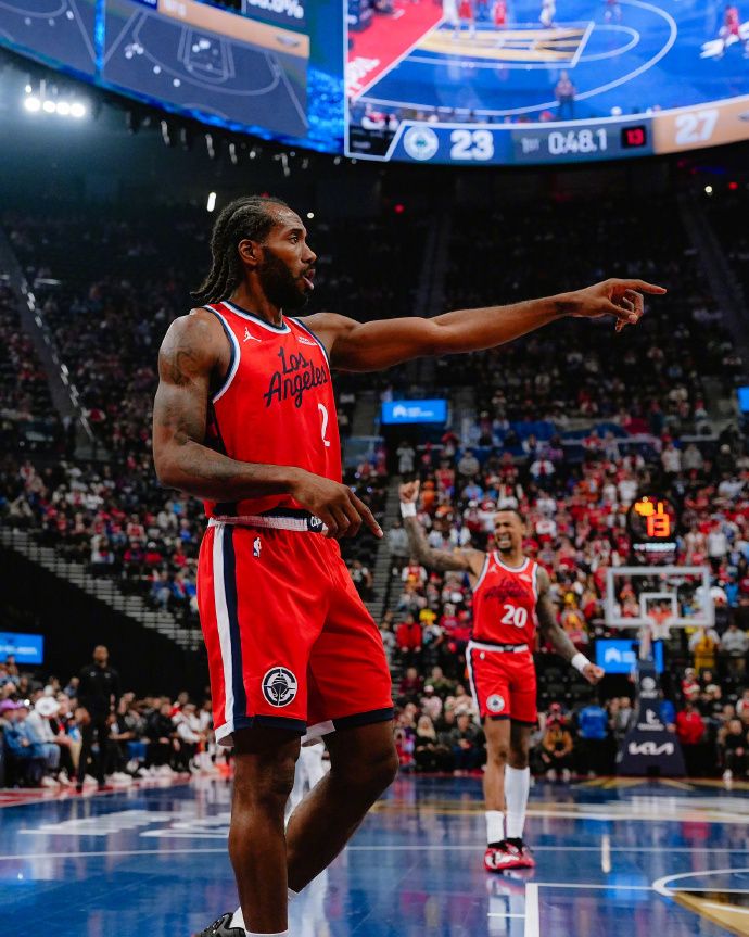 小卡34+5+5+6填满数据栏:压哨绝杀末节14分救主 赛季最强战 小卡34+5+5+6填满数据栏:压哨绝杀末节14分救主 赛季最强战