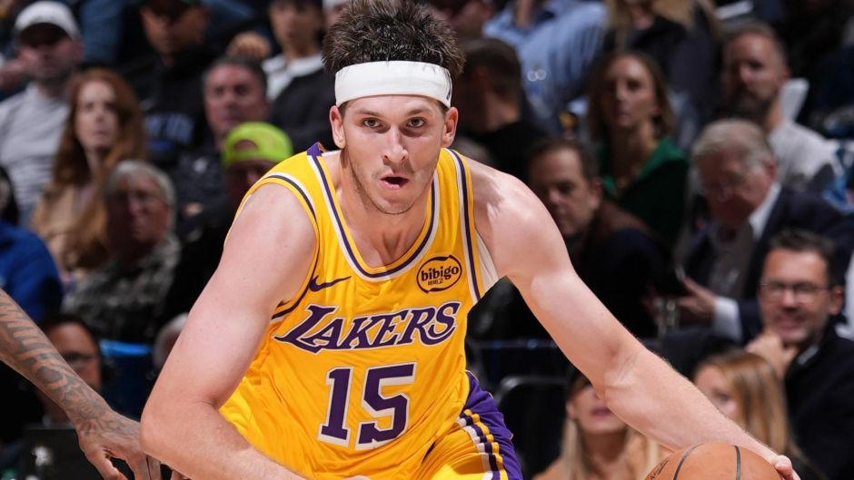 详解湖人两难选择:逢高抛售里夫斯?还是与他续签一份多年大合同? 详解湖人两难选择:逢高抛售里夫斯?还是与他续签一份多年大合同?