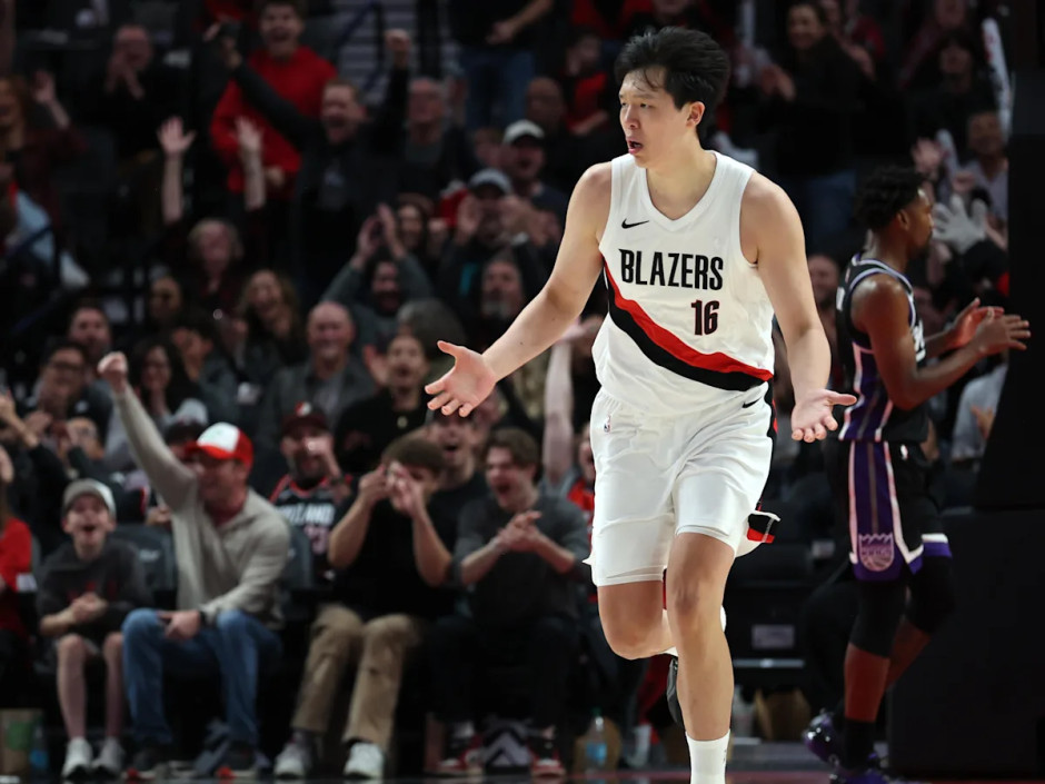 开拓者队记：随着罗威的回归，杨瀚森不再是开拓者的替补中锋