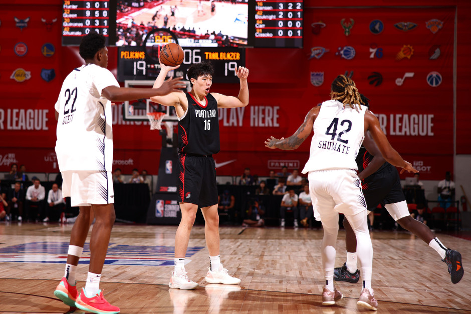 美记:杨瀚森目前在篮下对抗环节明显吃力,G联赛无法解决杨瀚森的根本问题 美记:杨瀚森目前在篮下对抗环节明显吃力,G联赛无法解决杨瀚森的根本问题