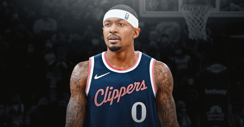 比尔:目前没有从医疗团队得知能否参加明天对阵雷霆的比赛 比尔:目前没有从医疗团队得知能否参加明天对阵雷霆的比赛