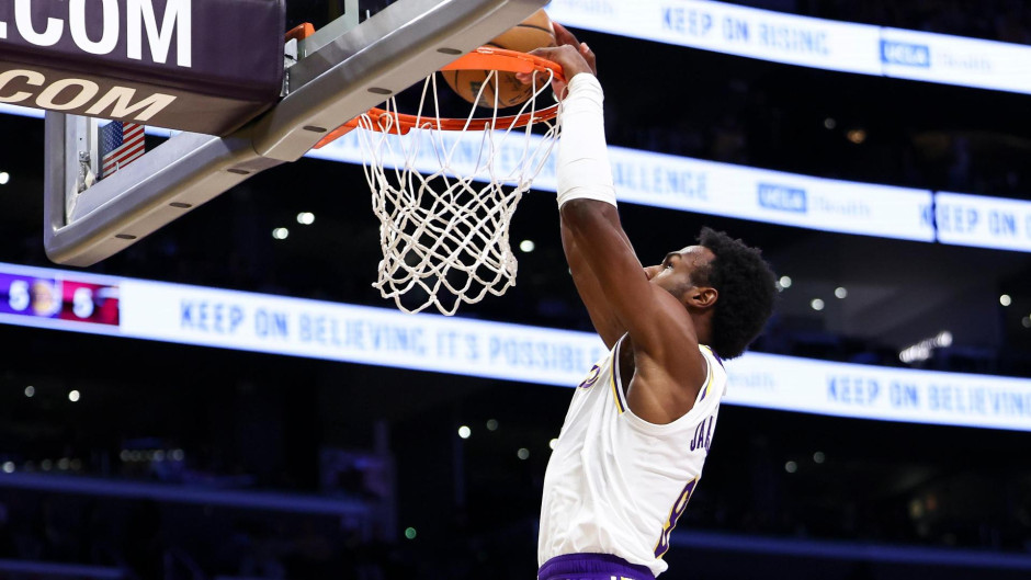 NBA常规赛湖人vs开拓者 湖人首发名单出炉!艾顿回归 东契奇、里夫斯缺席 NBA常规赛湖人vs开拓者 湖人首发名单出炉!艾顿回归 东契奇、里夫斯缺席