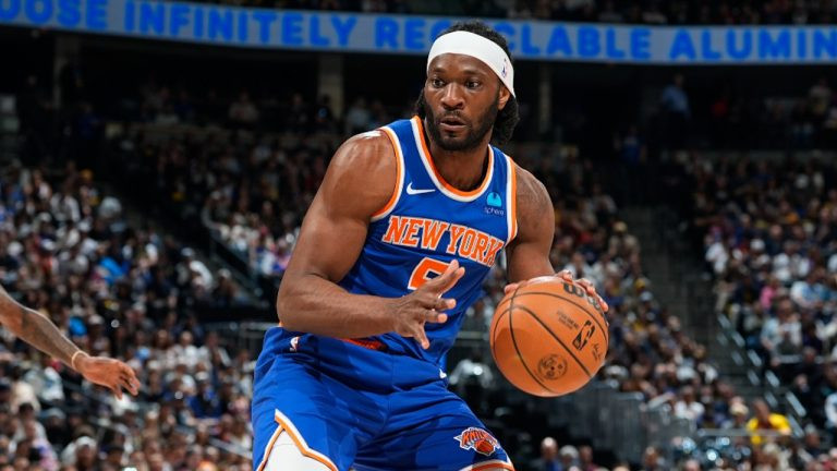 国王官方：签约前锋阿丘瓦，同时裁掉艾萨克·琼斯