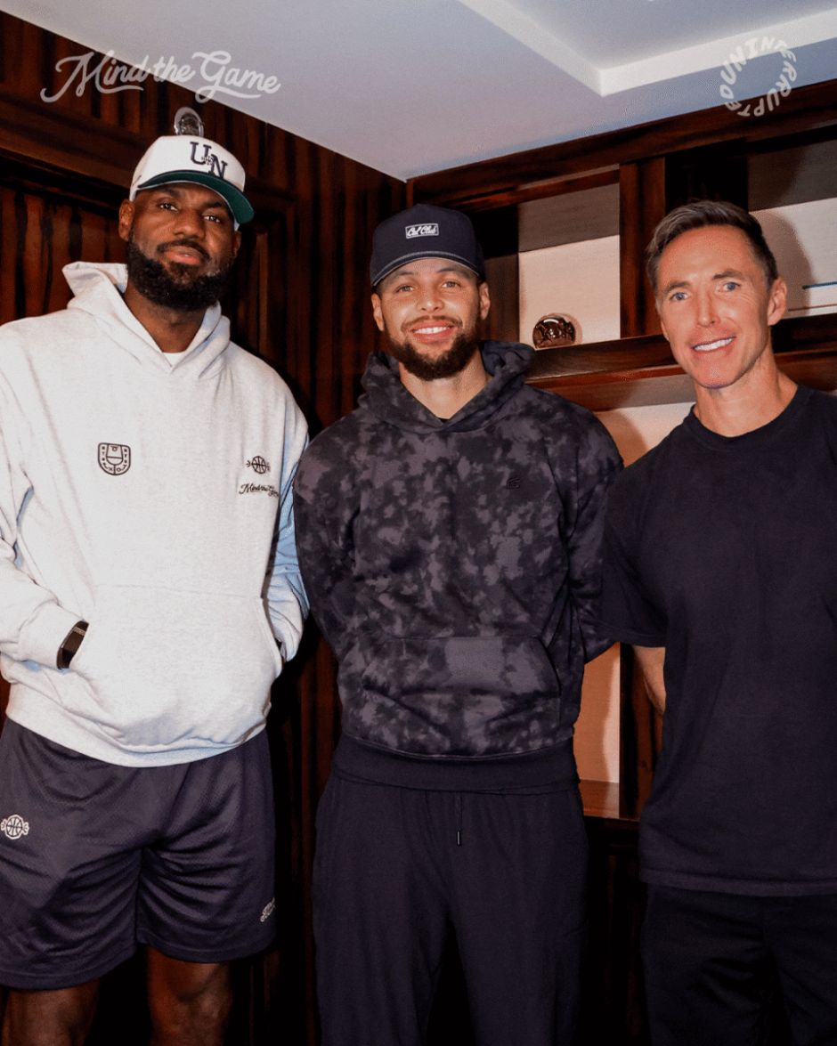 詹姆斯调侃库里毁了NBA:所有人都在投三分 一切都源于斯蒂芬 詹姆斯调侃库里毁了NBA:所有人都在投三分 一切都源于斯蒂芬