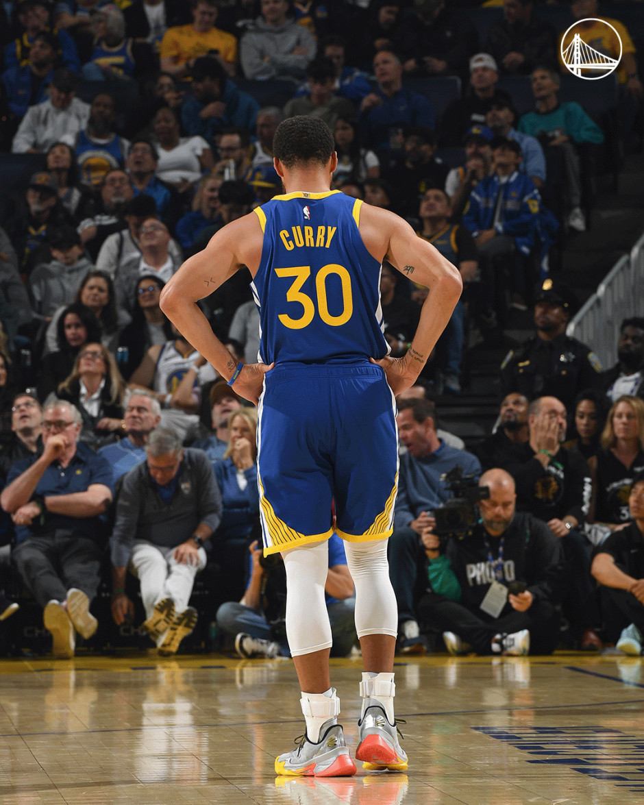 NBA常规赛-勇士vs国王首发名单预测(11月6日)蒙克迎来复出助力球队 NBA常规赛-勇士vs国王首发名单预测(11月6日)蒙克迎来复出助力球队