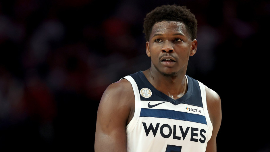 NBA常规赛森林狼vs尼克斯 森林狼伤病名单出炉!爱德华兹出战概率50% NBA常规赛森林狼vs尼克斯 森林狼伤病名单出炉!爱德华兹出战概率50%