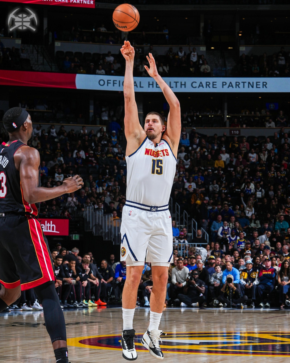 NBA常规赛|杯赛-勇士vs掘金首发名单预测（11月8日）追梦能否限制约基奇？