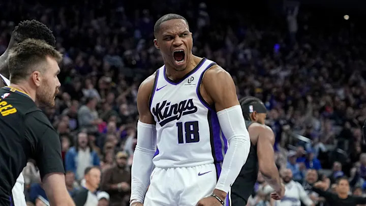 国王不敌雷霆!威少全场出战35分钟得到24分6板9助得分全队最高 国王不敌雷霆!威少全场出战35分钟得到24分6板9助得分全队最高