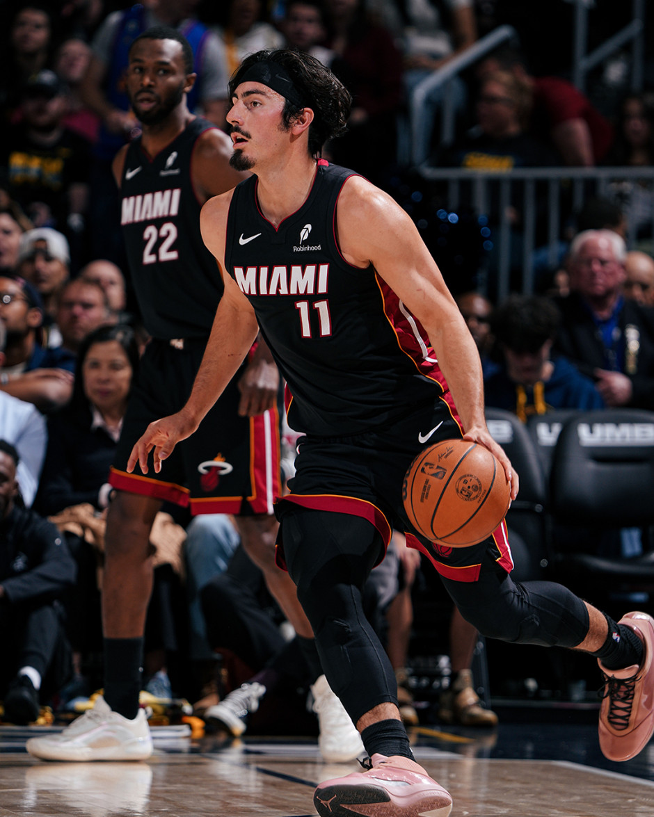 nba直播在线观看高清直播：常规赛开拓者vs热火（11.9）热火背靠背体能隐患？