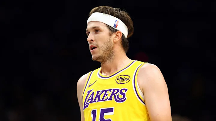 湖人主帅:里夫斯能否出战明日对阵老鹰的比赛尚未最终确定 湖人主帅:里夫斯能否出战明日对阵老鹰的比赛尚未最终确定