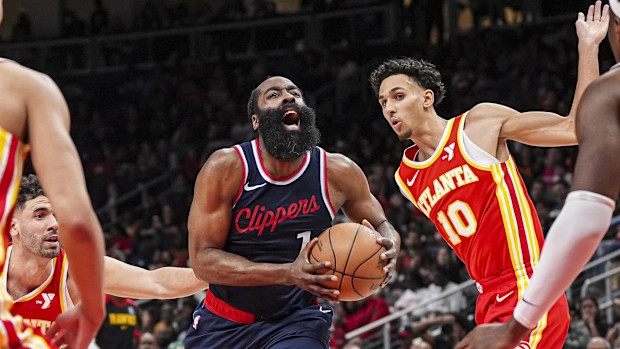 哈登成为NBA历史上达成35+10+10三双的最老后卫,末节狂砍19分难阻快船五连败 哈登成为NBA历史上达成35+10+10三双的最老后卫,末节狂砍19分难阻快船五连败