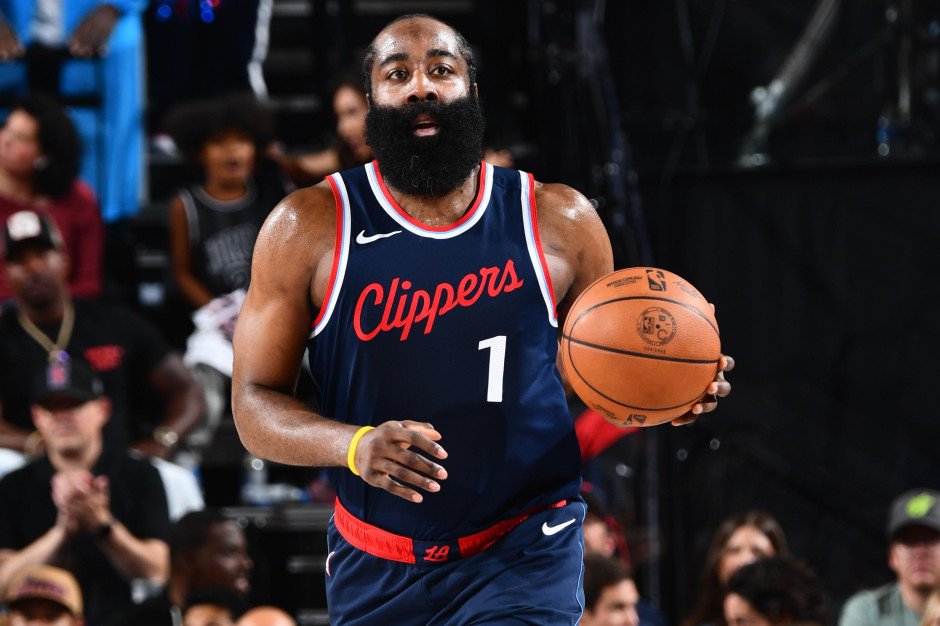 快船不敌老鹰惨遭五连败！球队末节得到26分有23分与哈登相关