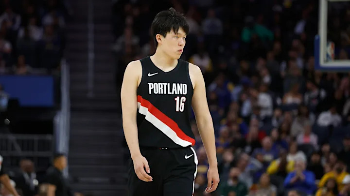 美记:如果为了培养杨瀚森,让他每晚出战6到18分钟,可能会影响球队战绩 美记:如果为了培养杨瀚森,让他每晚出战6到18分钟,可能会影响球队战绩