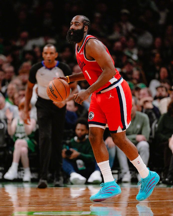 NBA常规赛战报:快船无缘24分逆转绿军 哈登37+7+8末节18分丢绝平球 NBA常规赛战报:快船无缘24分逆转绿军 哈登37+7+8末节18分丢绝平球