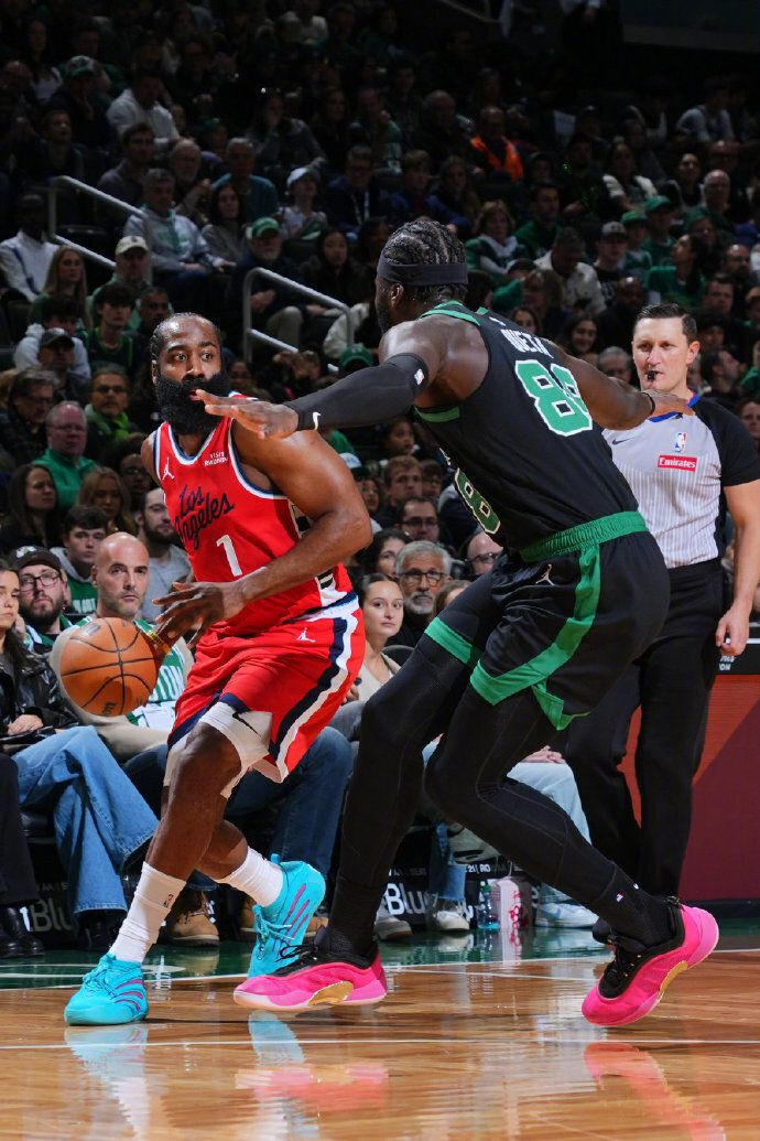 NBA常规赛-快船vs76人首发名单预测(11月18日) NBA常规赛-快船vs76人首发名单预测(11月18日)