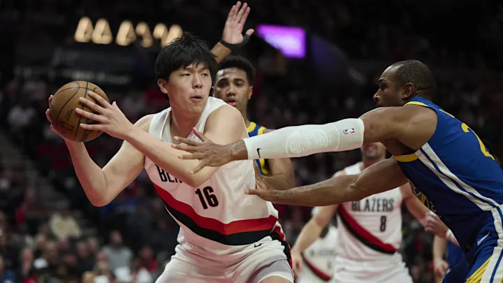 混音队主帅谈杨瀚森后续去向：混音队下周末才会迎来下一场比赛，而开拓者已经结束五连客之旅