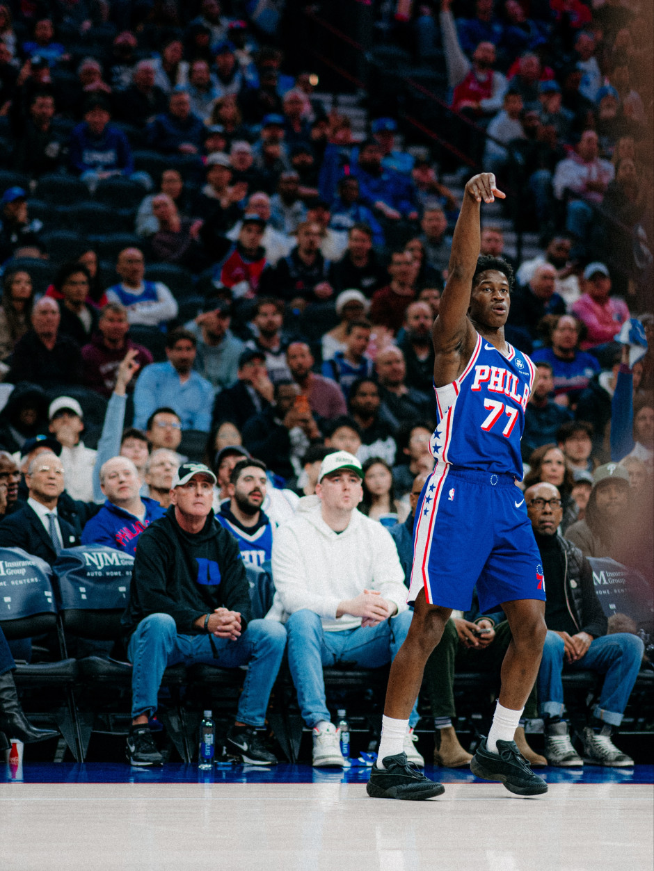 NBA回放全场录像高清：常规赛快船vs76人（11月18日）哈登迎来里程碑难救主