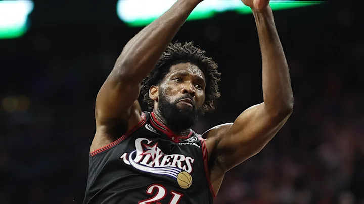 76人主帅：恩比德的情况还算不错，但膝盖尚未达到完全无痛的状态