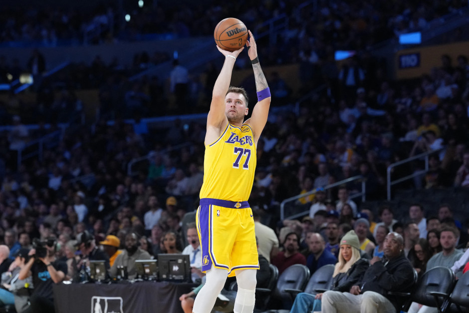 美记：东契奇对湖人的团队氛围和发展前景充满信心，计划在湖人度过自己剩余的NBA生涯