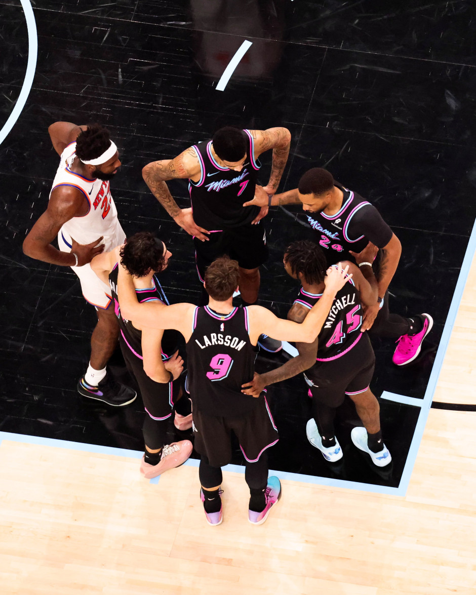 NBA常规赛-勇士vs热火伤病名单（11月20日）阿德巴约出战成疑