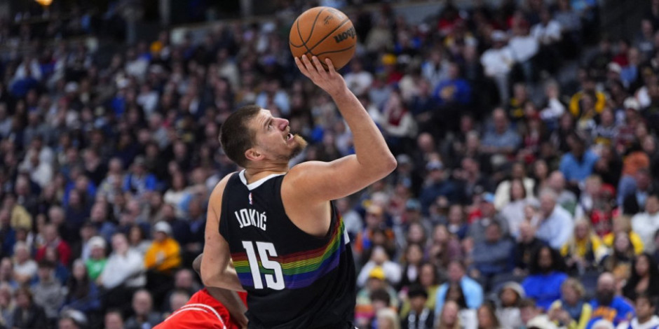 约基奇成为NBA历史上新赛季最快达成至少400分150板150助的中锋球员